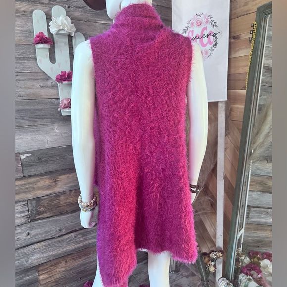 Heirloom Soft Fuzzy Asymmetrical Cowl Neck Shawl Tunic Length Vest M/L 💗 - Picture 5 of 8